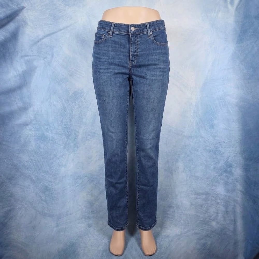 Signature Levi Strauss Totally Shaping Straight Jeans 14L Medium Wash Blue W32
